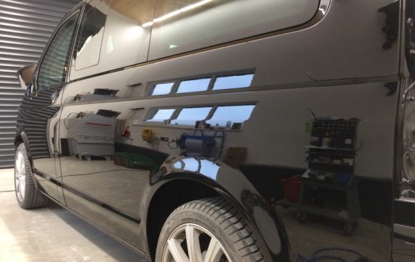 VW T5 Seitenwand lackiert